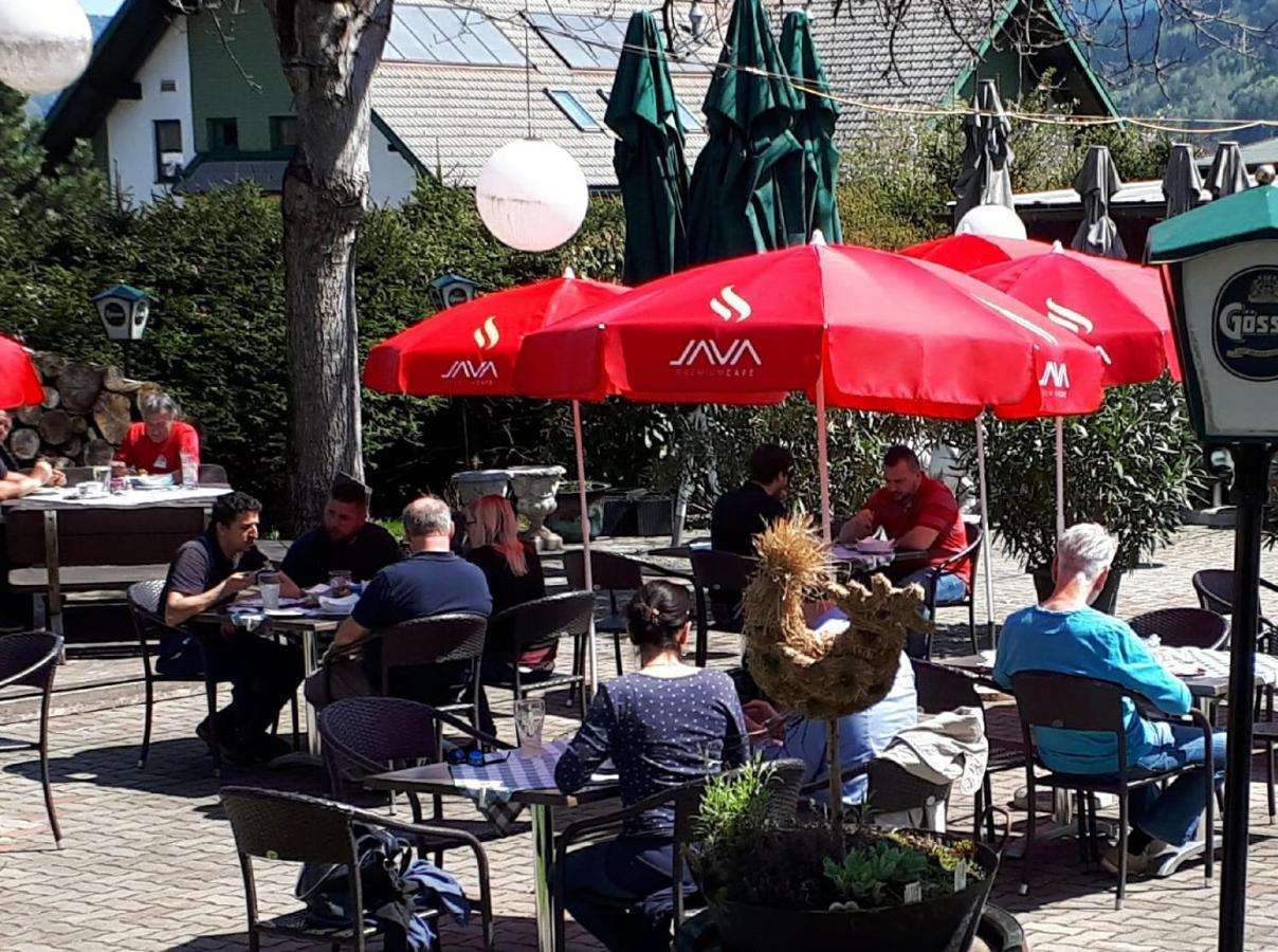 Gasthaus Pension Zum Lustigen Steirer Bruck an der Mur Bagian luar foto