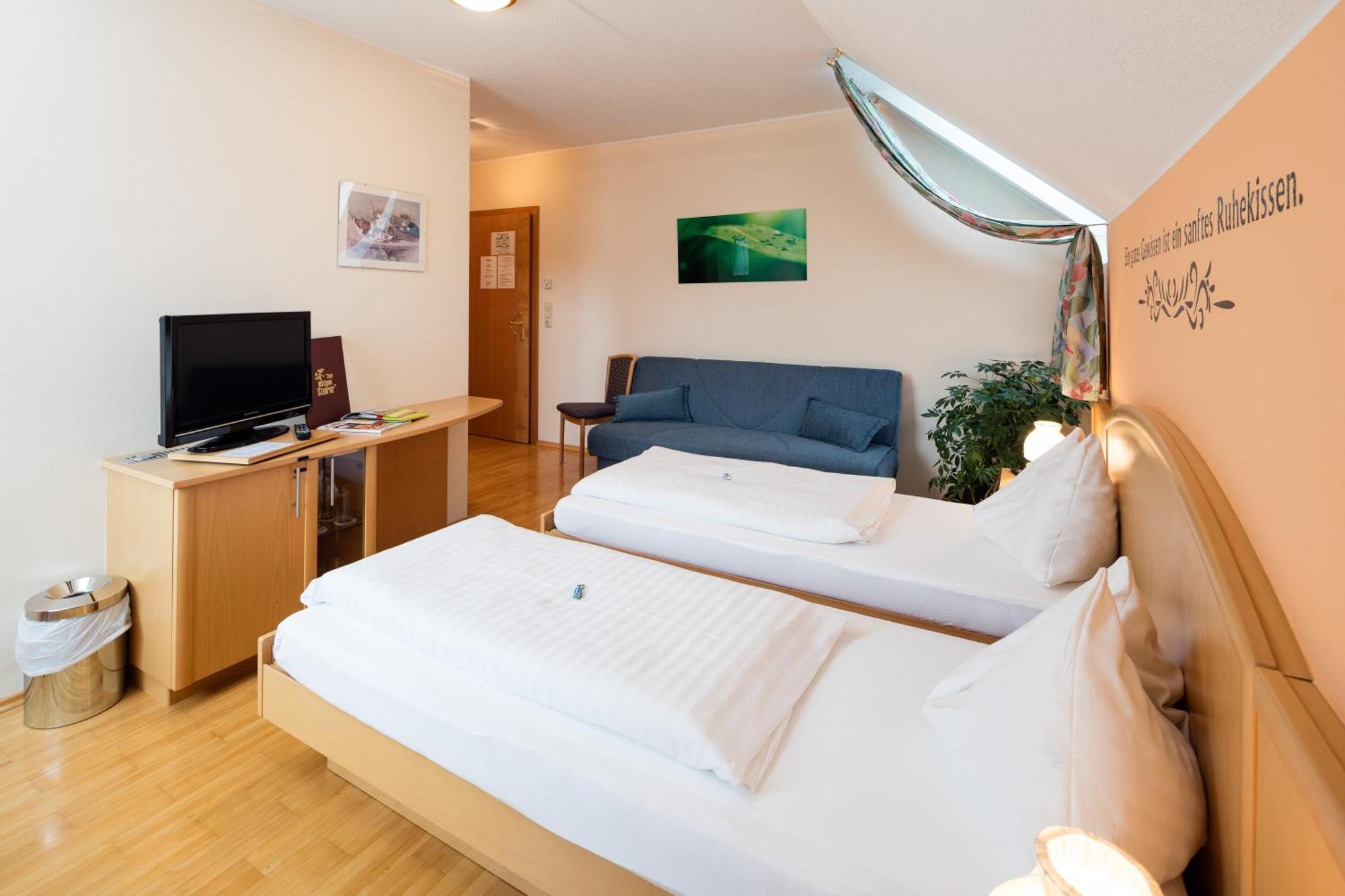 Gasthaus Pension Zum Lustigen Steirer Bruck an der Mur Ruang foto